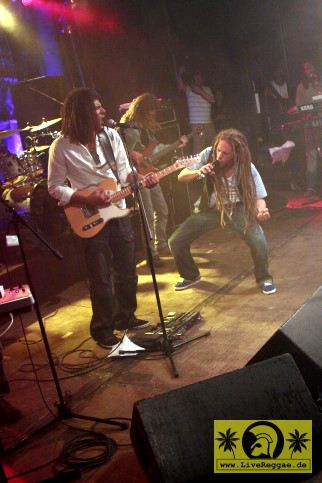 Jahcoustix (D) with The Dubios Neighbourhood 15. Reggae Jam Festival - Bersenbrueck 31. Juli 2009 (11).JPG